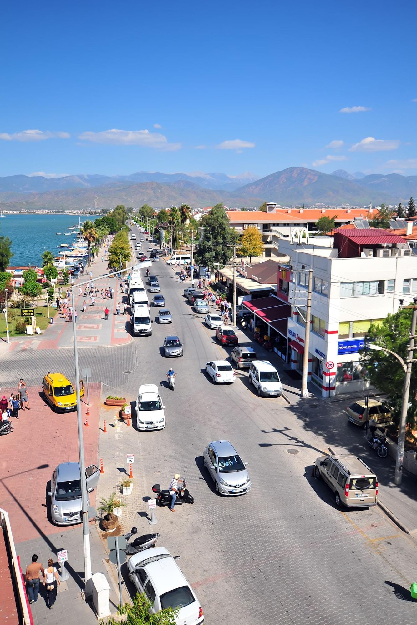 Yeniceri City Hotel Fethiye Bagian luar foto