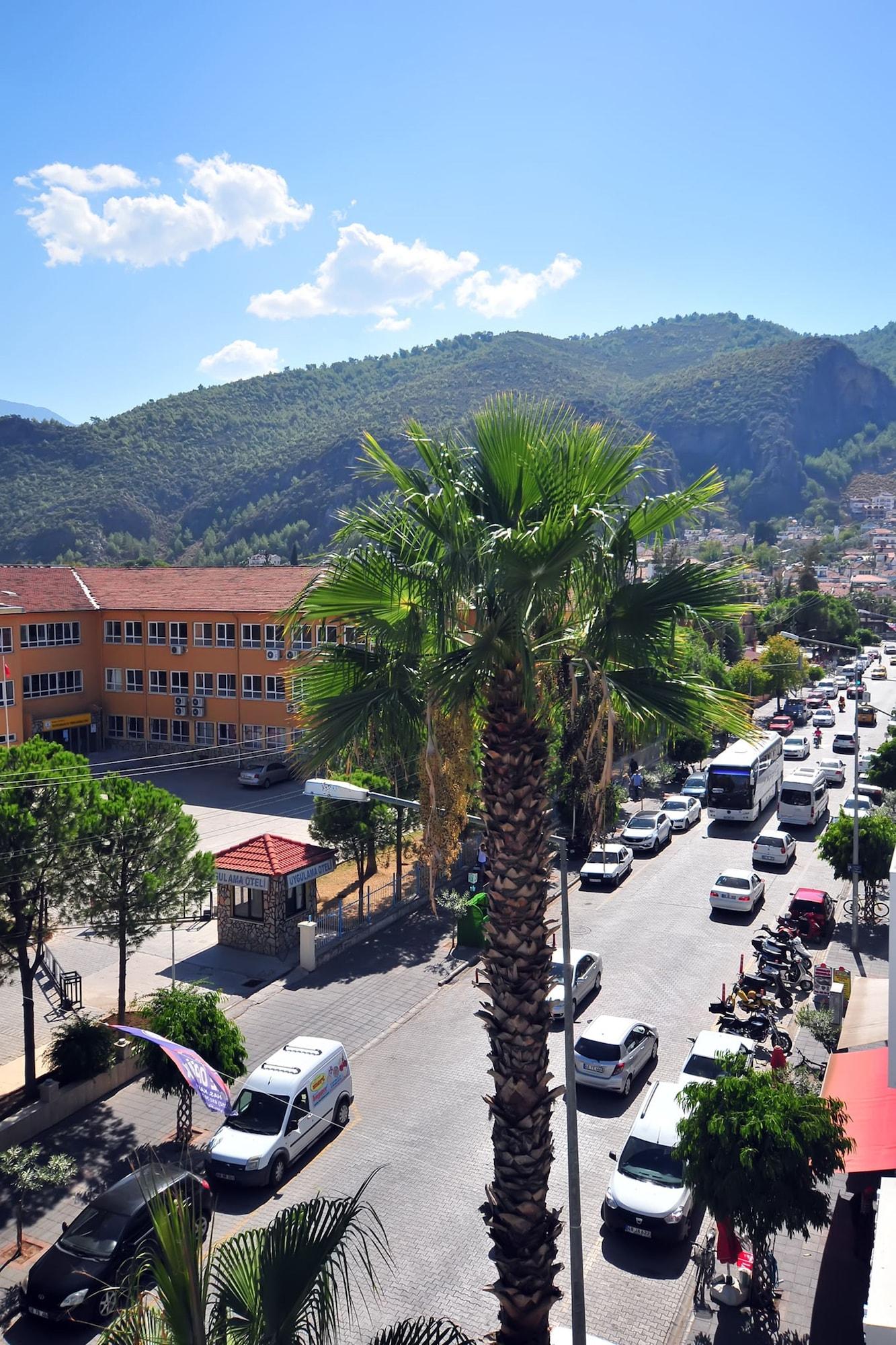 Yeniceri City Hotel Fethiye Bagian luar foto